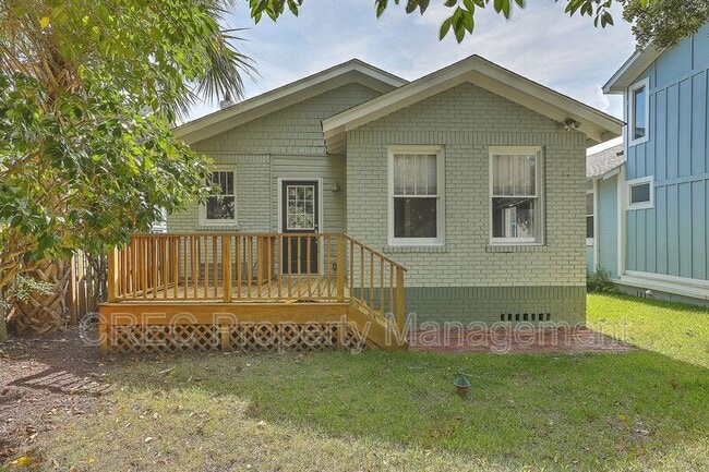 Building Photo - 831 Rutledge Ave