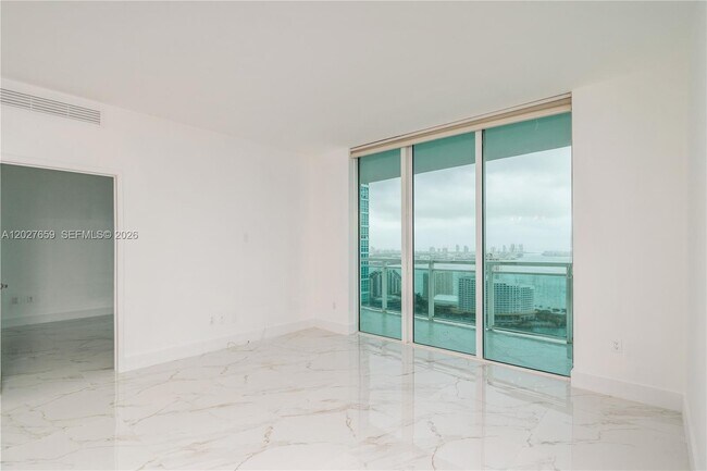 Building Photo - 951 Brickell Ave