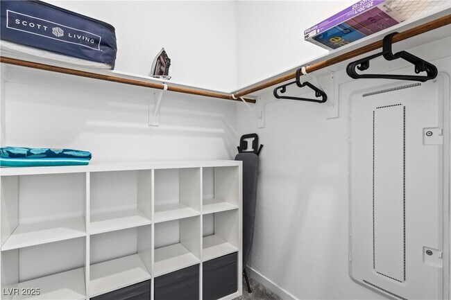 Building Photo - 965 Nevada State Dr