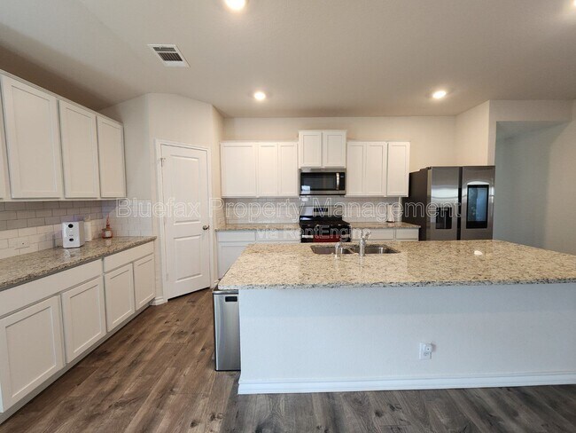 Building Photo - 13129 Whisper Bnd