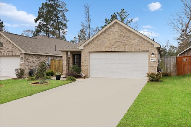 Building Photo - 10417 Pineland Dr