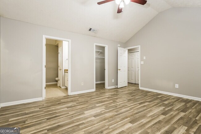 Building Photo - 130 Stoney Brook Way