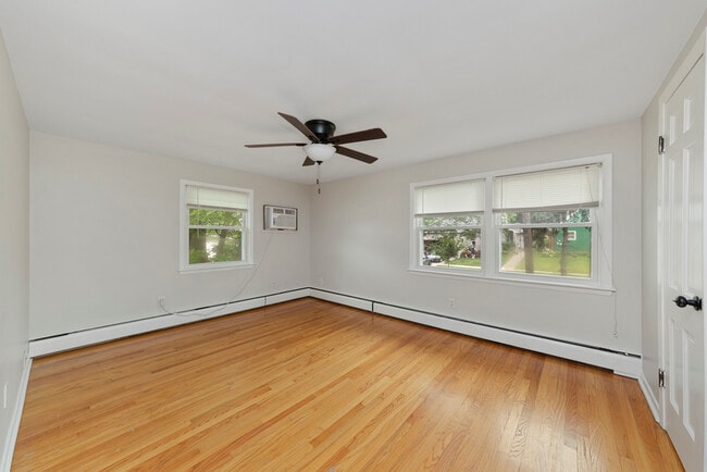 Building Photo - 407 S Hamilton St