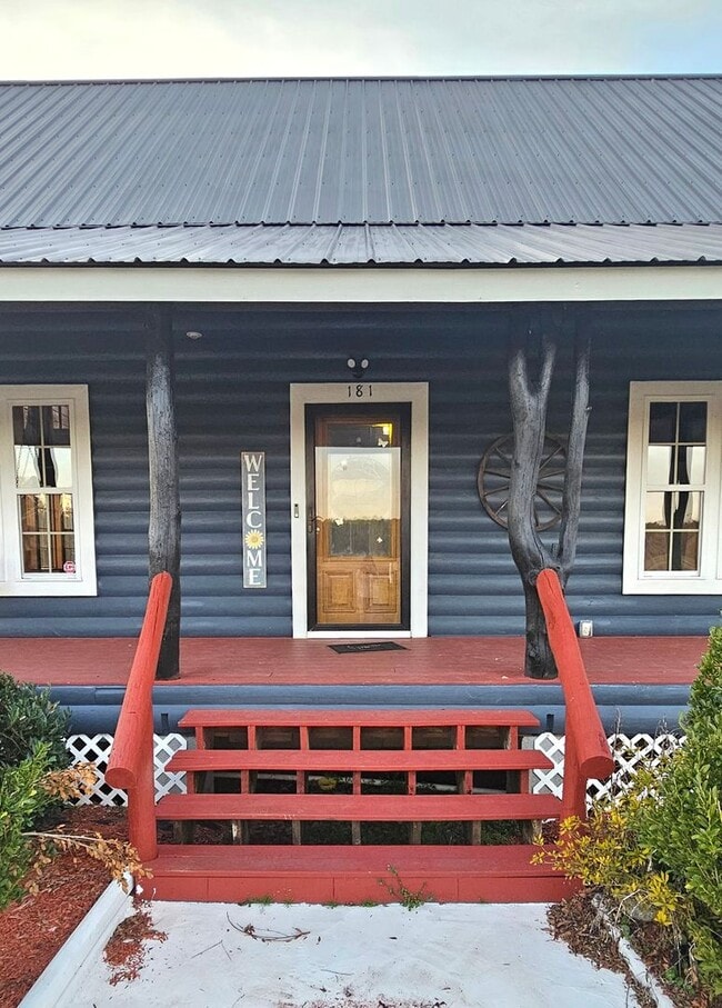 Building Photo - Private Log Cabin Home Peaceful Country Living on Acreage