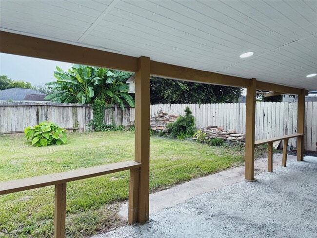 Building Photo - 12931 Becklin Ln