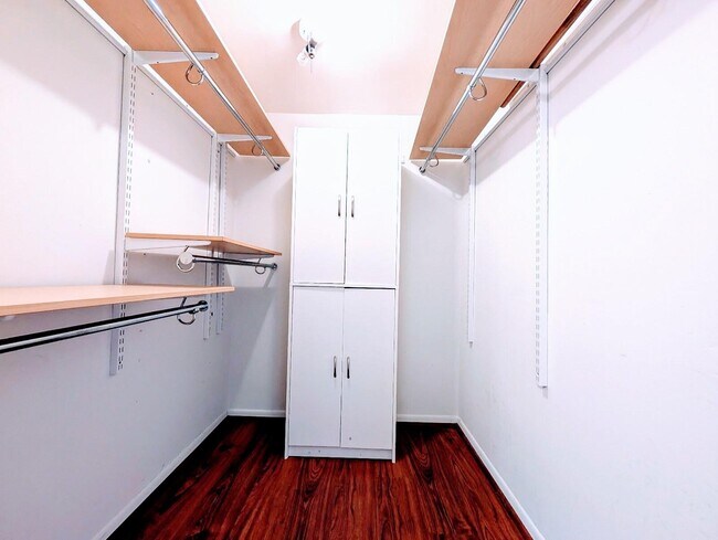 Building Photo - 2700 Fiore Way