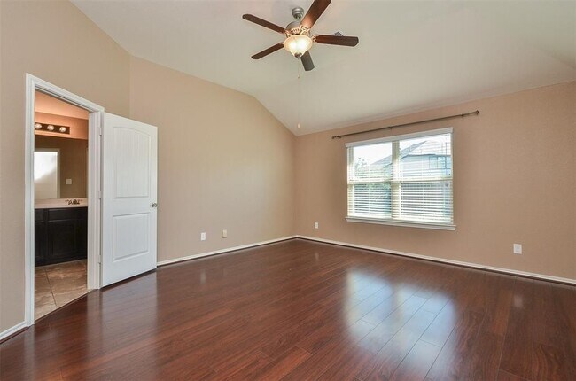 Building Photo - 12947 Taper Reach Dr