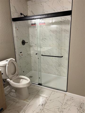 Building Photo - 2815 Hedgerow Dr