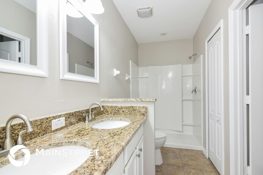 Building Photo - 6823 Glenbrook Dr