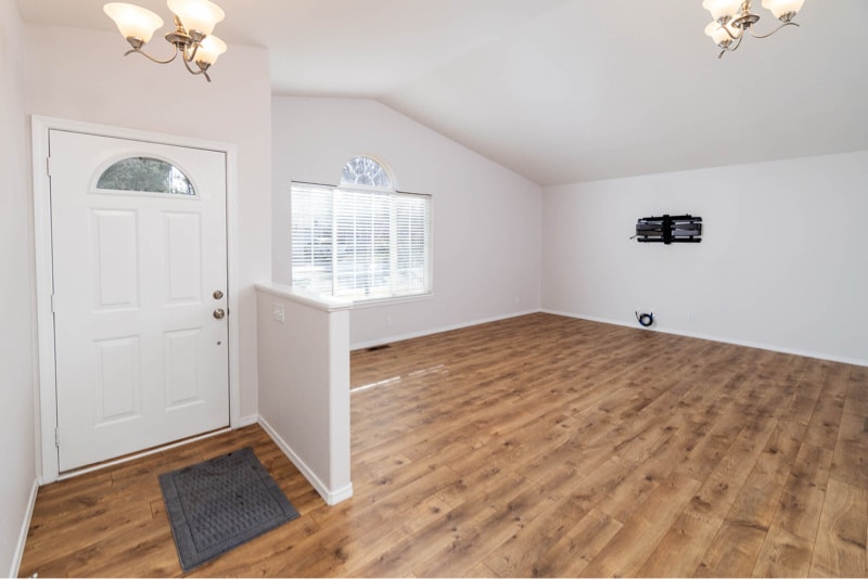 Building Photo - 1636 SE Virginia Rd