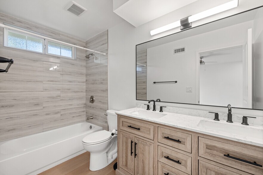 Building Photo - 3361 Wichita Falls Ave