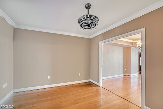 Building Photo - 2090 W First St