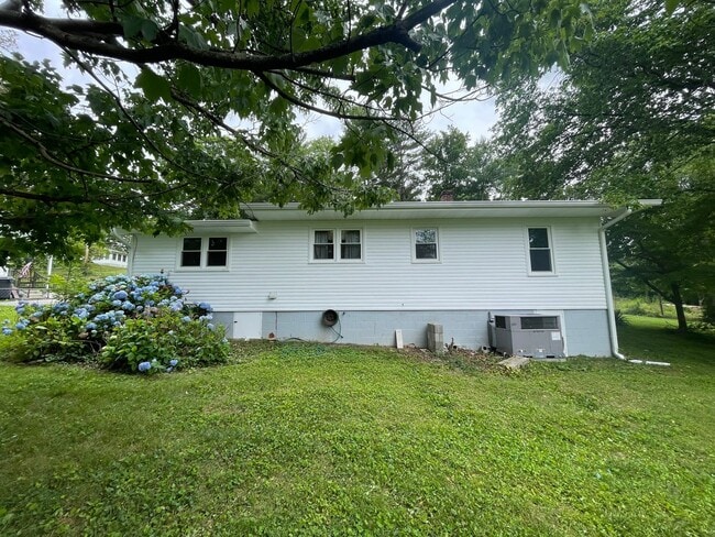 Building Photo - 3216 Jarnigan St