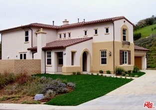 Building Photo - 1952 Hazel Nut Ct