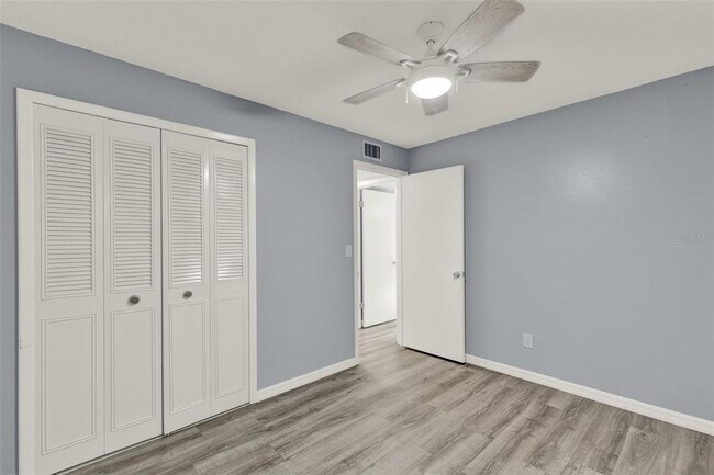 Building Photo - 75 Sunnyside Dr