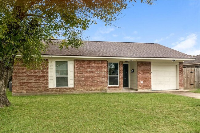 Primary Photo - 12006 Fairbury Dr