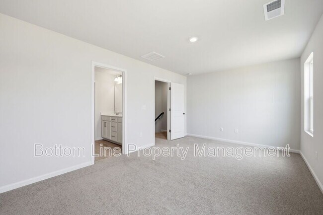 Building Photo - 2495 Tonoloway Dr
