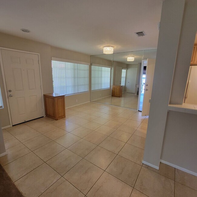 Building Photo - The Colony at Mandalay Beach 2 + 2 Single ...