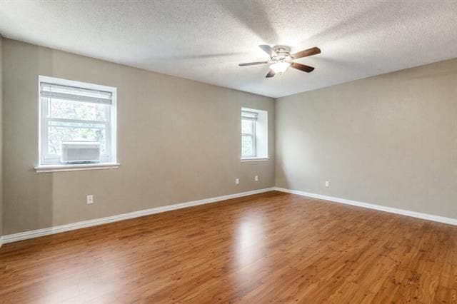 Building Photo - 8331 Lullwater Dr