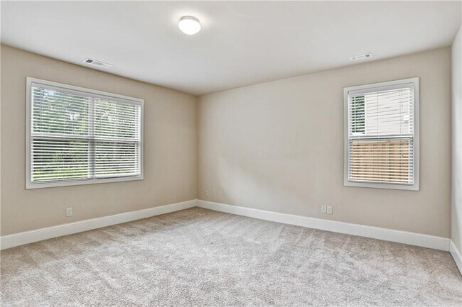 Building Photo - 6325 Pine Bluff Dr