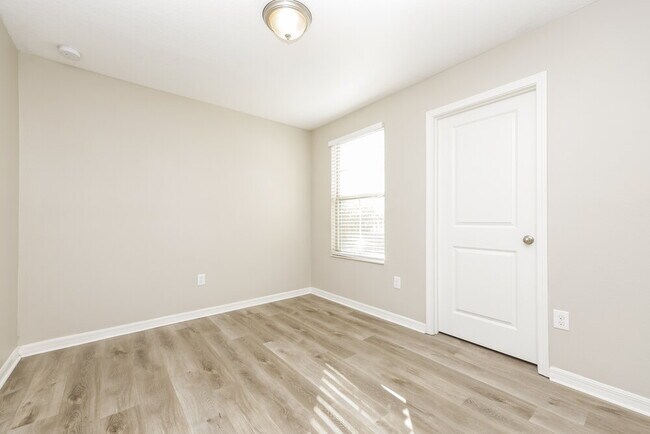 Building Photo - 7310 Tiger Trail Ct