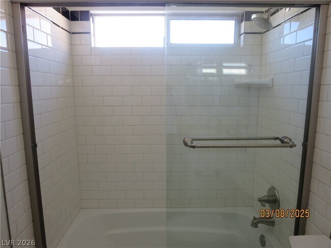 Building Photo - 499 Holly Hunt St