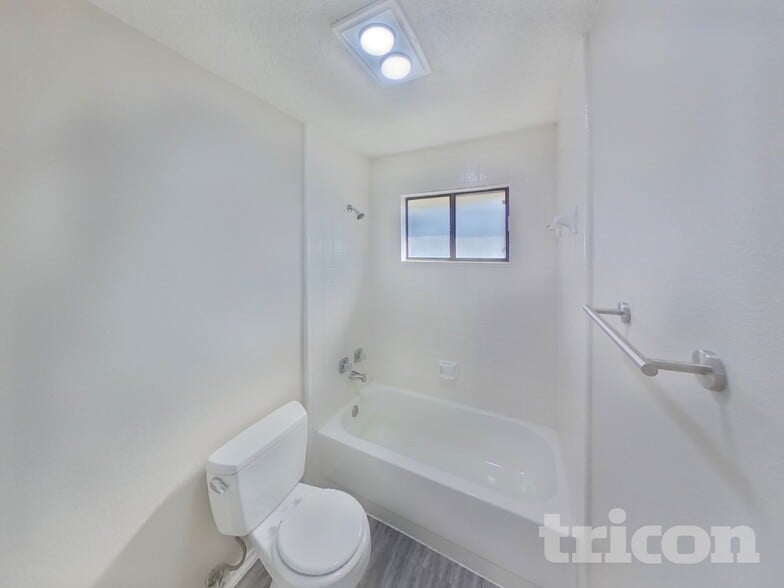 Building Photo - 8406 Americas Cup