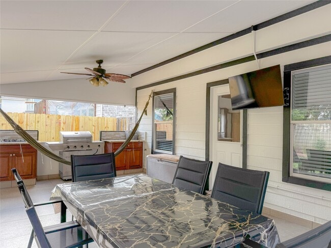 Building Photo - 18323 River Sage Dr