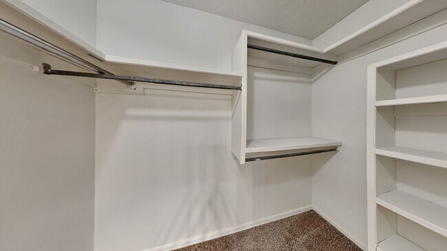 Building Photo - Very Nice 3 bedroom 2 bath home in Edmond ...