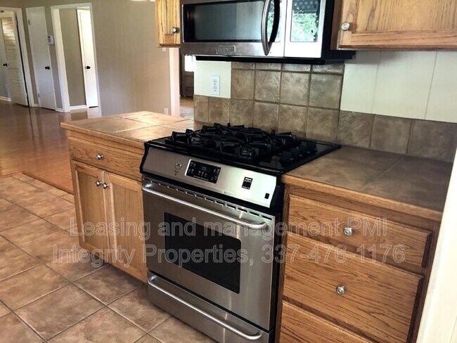 Building Photo - 310 S Audubon Blvd