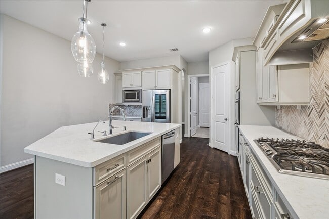 Building Photo - 17322 Legend Creek Ct