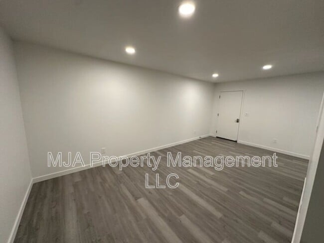 Building Photo - 500 East Fort Union Blvd