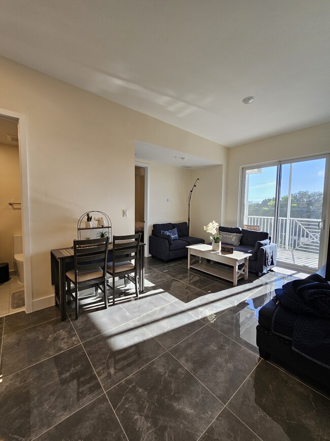 Building Photo - 26589-610 Rosewood Pointe Dr