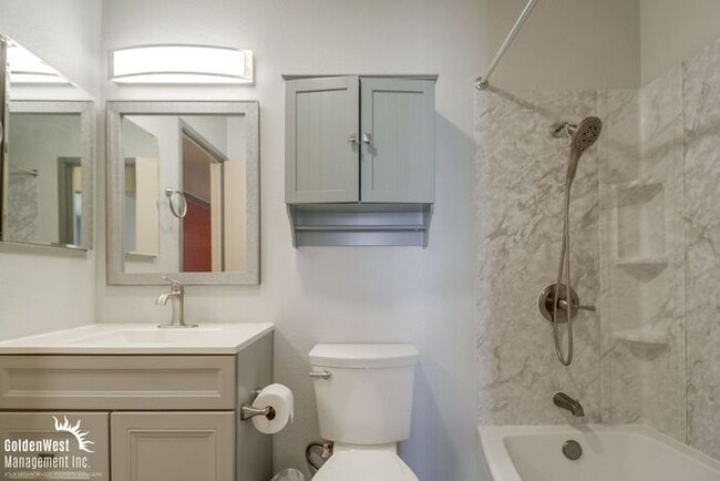 Building Photo - Cozy 2Bdm 1Ba Condo Located In Serra Mesa ...