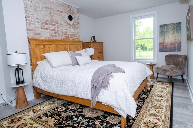 Building Photo - 32 NY-343