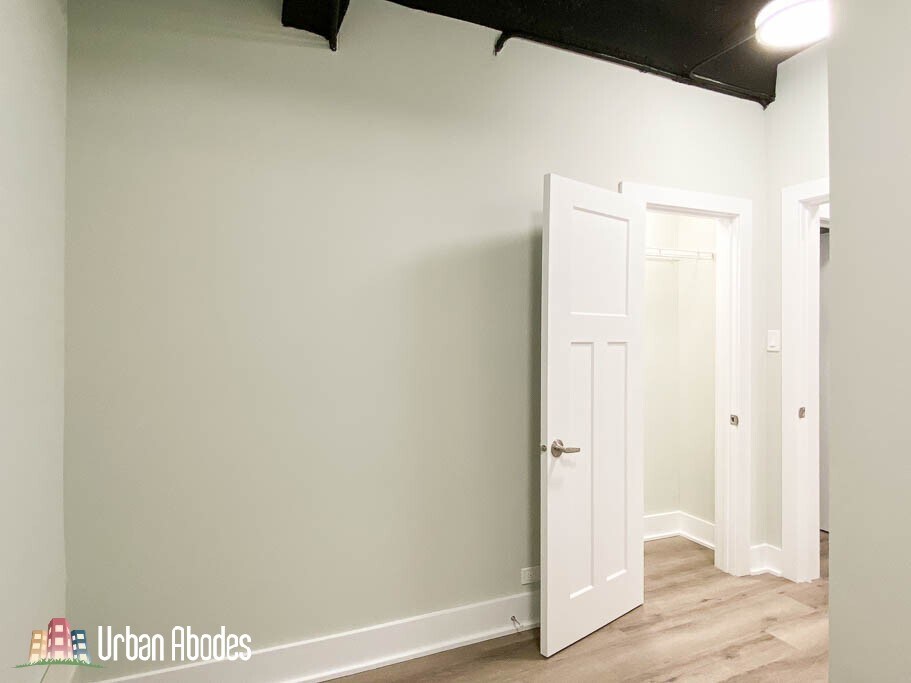 Building Photo - 727 Saint Johns Ave