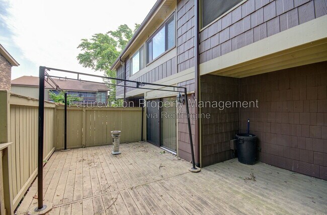 Building Photo - 4 Millstone Ct