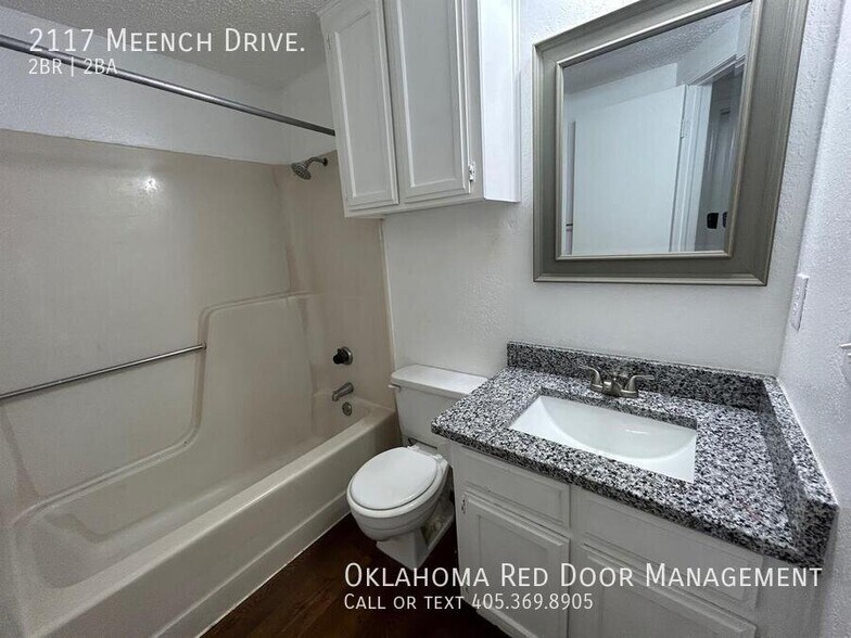 Building Photo - 2117 Meench Dr