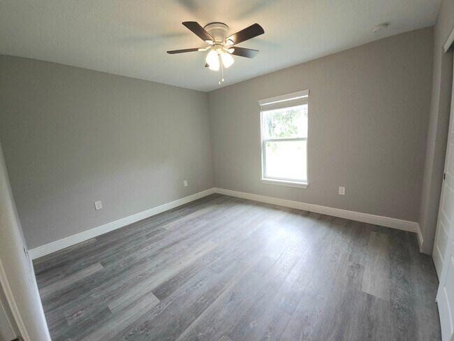 Building Photo - 7 Spruce Loop Way