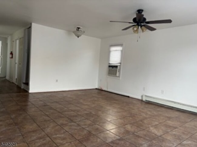 Building Photo - 194 Jerome Pl