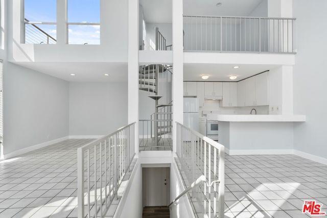 Building Photo - 114 Fleet St