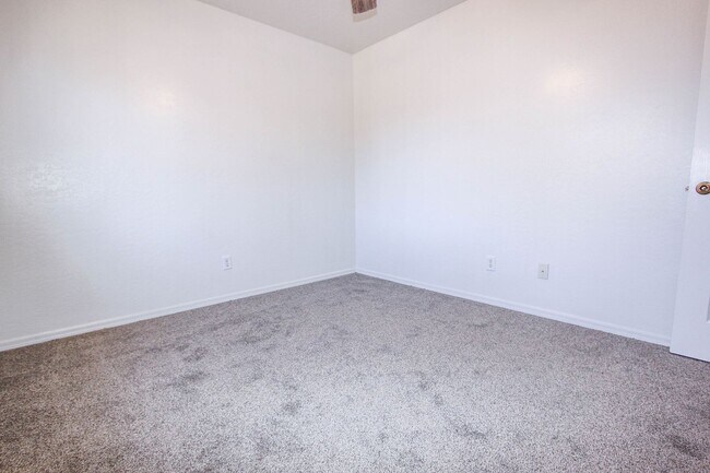 Building Photo - 3200 N Greg Dr