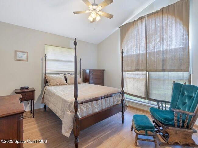 Building Photo - 8820 44th Ave