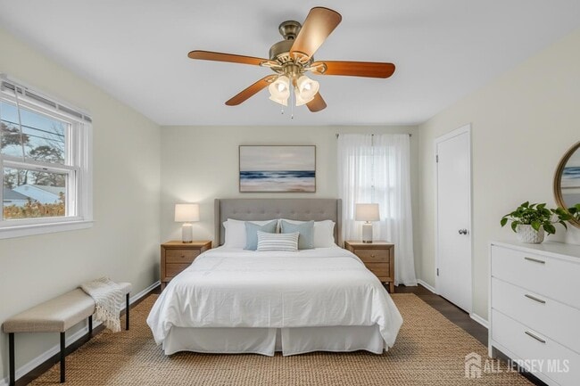 Building Photo - 58 Rose St