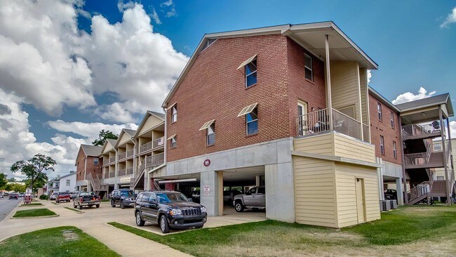 12th Avenue Apartments - 513 Frank Thomas Ave