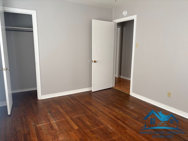 Building Photo - For Rent - 2 Bed/ 1 Bath in Arons Glen Addition