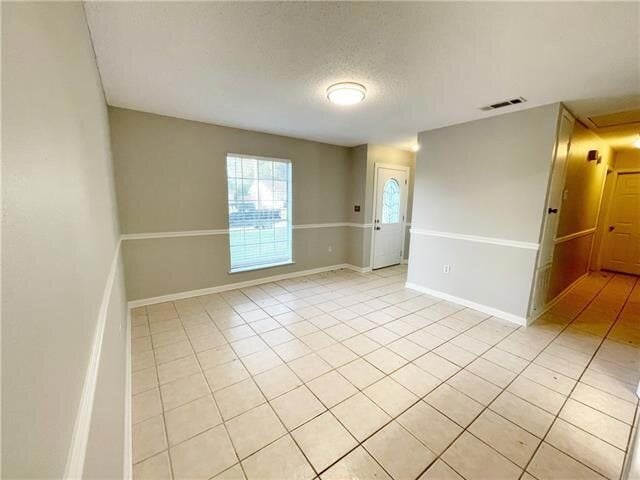 Building Photo - 128 Foxbriar St