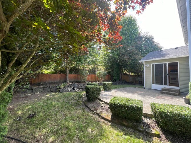 Building Photo - 3 Bedroom Home in DuPont