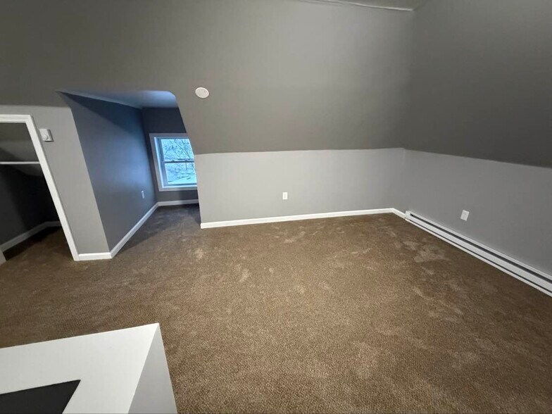 Building Photo - 34 Springside Ave