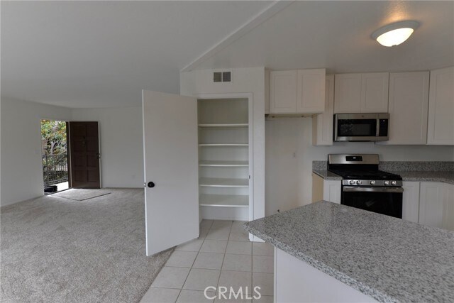 Building Photo - 103 El Oriente